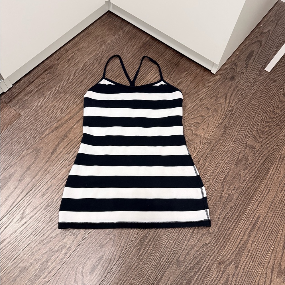 🍋 Lululemon athletica Striped Black and White Tank Top